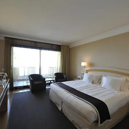 Готель Acquaviva Del Garda 4*