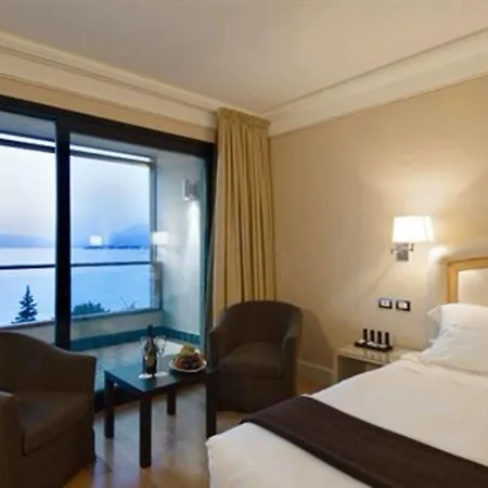 Acquaviva Del Garda Готель